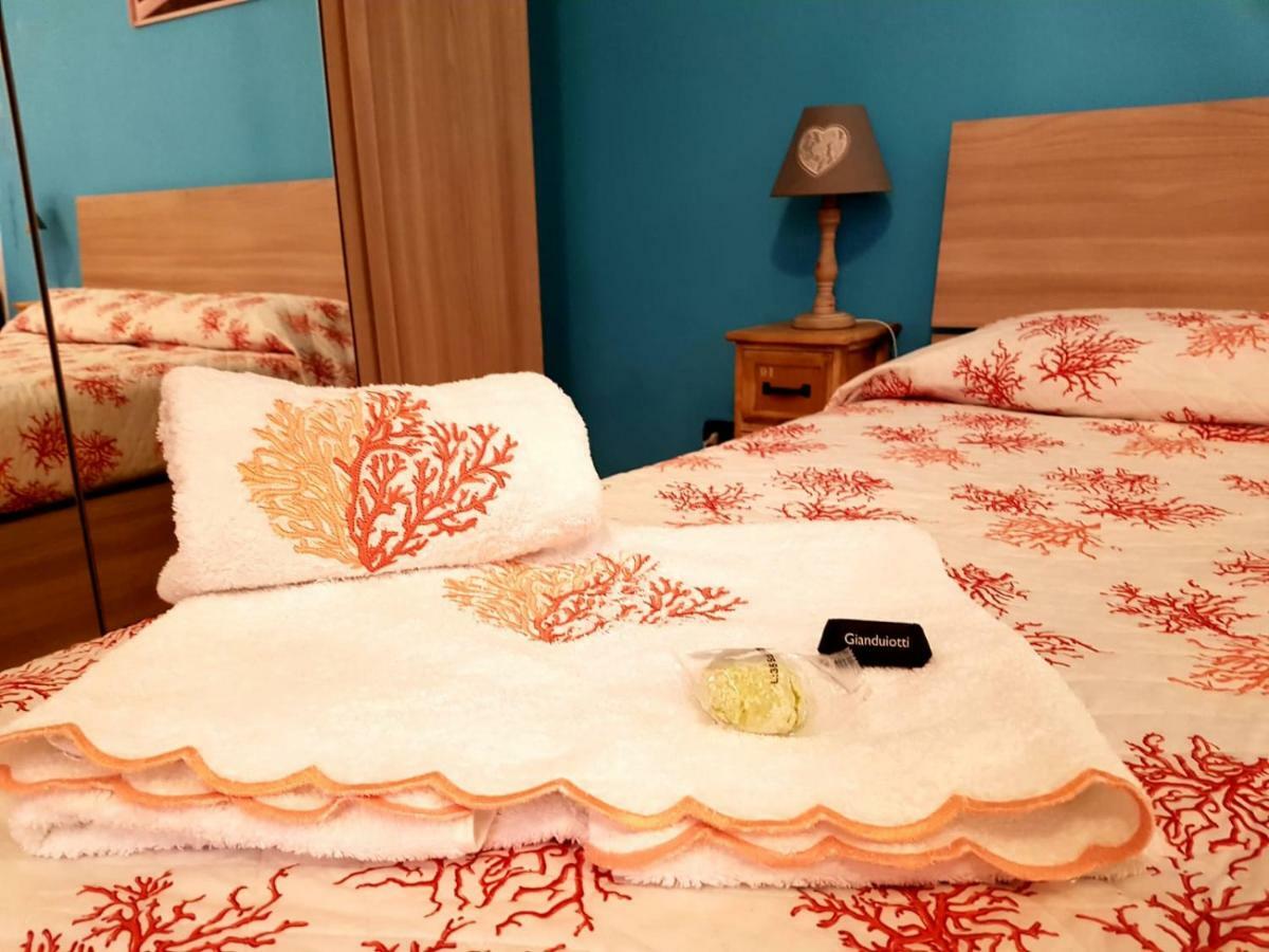 Ortigia Castel Maniace Apartment Syracuse ภายนอก รูปภาพ